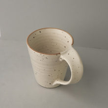 Load image into Gallery viewer, Classic Twist - Set of 2 Mugs